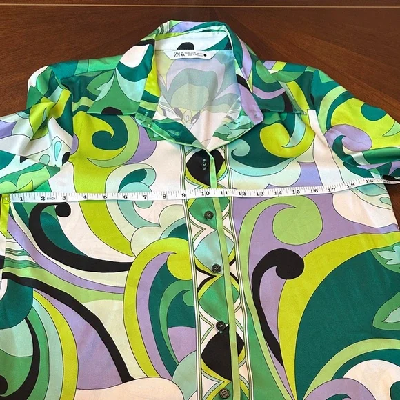 Pucci-Style Vibrant Print Blouse & Skirt Set – Luxurious Designer Look - Picture 5 of 14